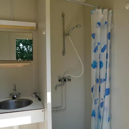 Gezellig Vakantie Verblijf Op Een Oude Stoeterij Met Mogelijkheid Tot Bijboeken Van De Hout Sauna Zwaanshoek