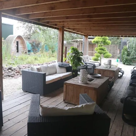 Apartahotel Gezellig Vakantie Verblijf Op Een Oude Stoeterij Met Mogelijkheid Tot Bijboeken Van De Hout Sauna